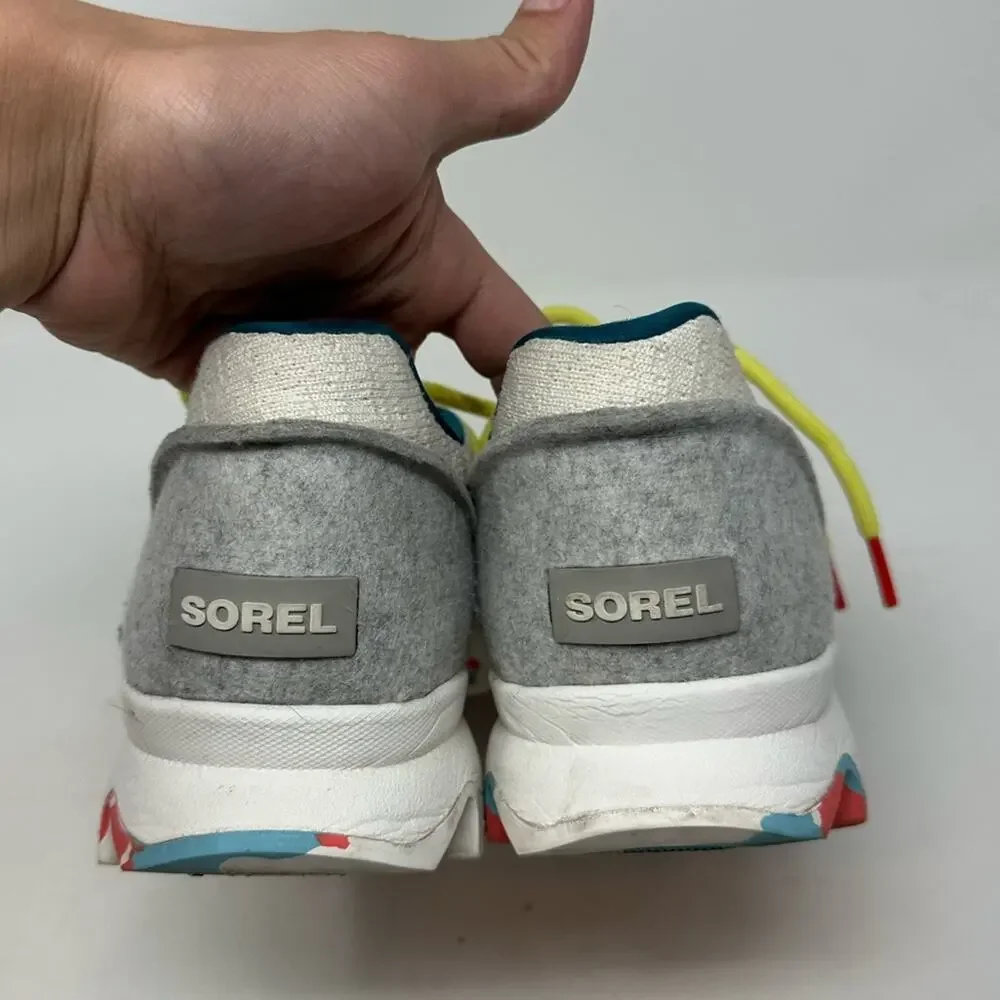 Sorel Women's Kinetic Lace Sneakers Sea Salt Size 9 Athletic Gym Hiking